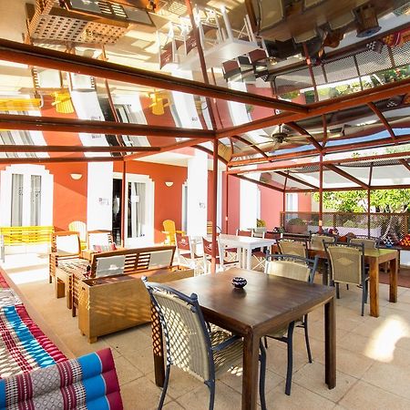 Апартаменти Club Pueblo Menorquin Сьютаделья Екстер'єр фото