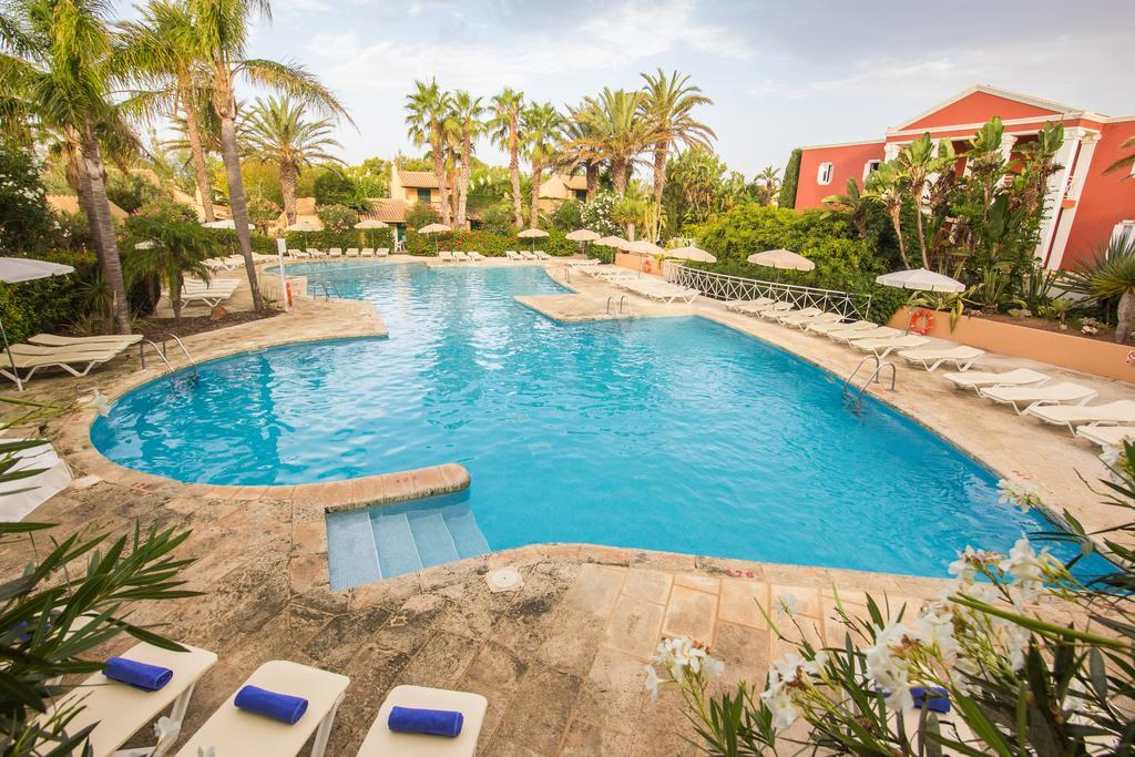 Апартаменти Club Pueblo Menorquin Сьютаделья Екстер'єр фото